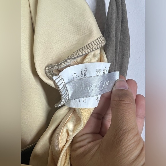 MagicSuit by Miraclesuit One Piece Swimsuit Size 12 - Picture 7 of 9